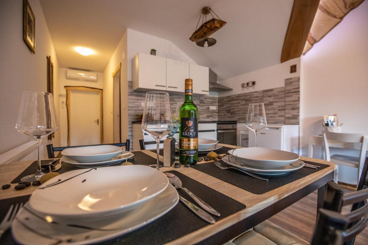 Apartman Mila Josipdol Dış mekan fotoğraf